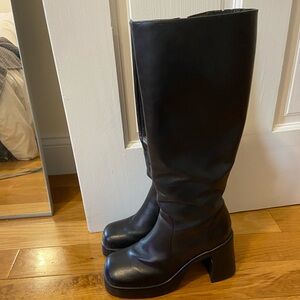 Steve Madden “Fanatik” Black leather knee high boots size 8